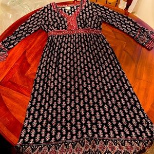 Medium Black and red floral dress. Like-new condition.